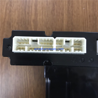 E336D2 خنق والعتاد فيوز التتابع صندوق التحكم في مفتاح المصباح الأمامي لحفارة CAT 450-7174