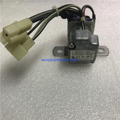 24V Safety Isuzu Fuse Relay Box 1825530391 مرحل بدء تشغيل السيارات